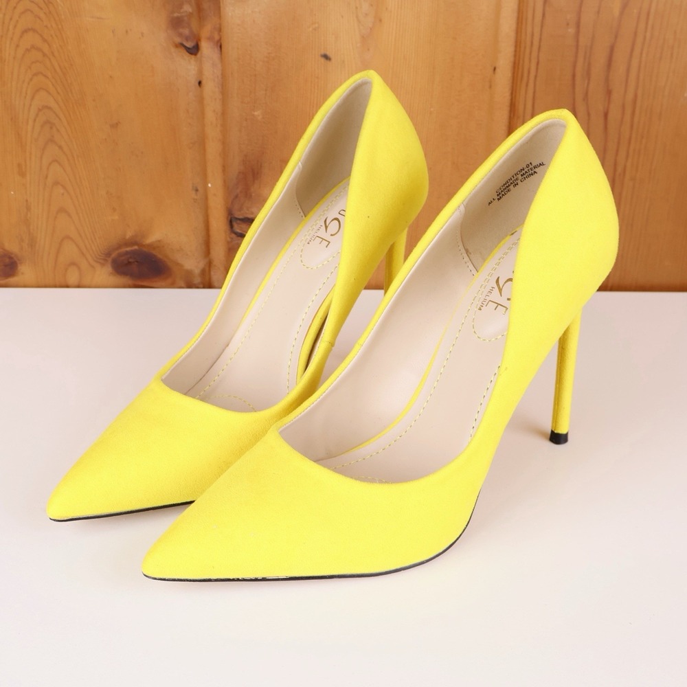 Rouge Helium Neon Yellow Pointed Toe Stiletto Pumps Heels Size 8.5